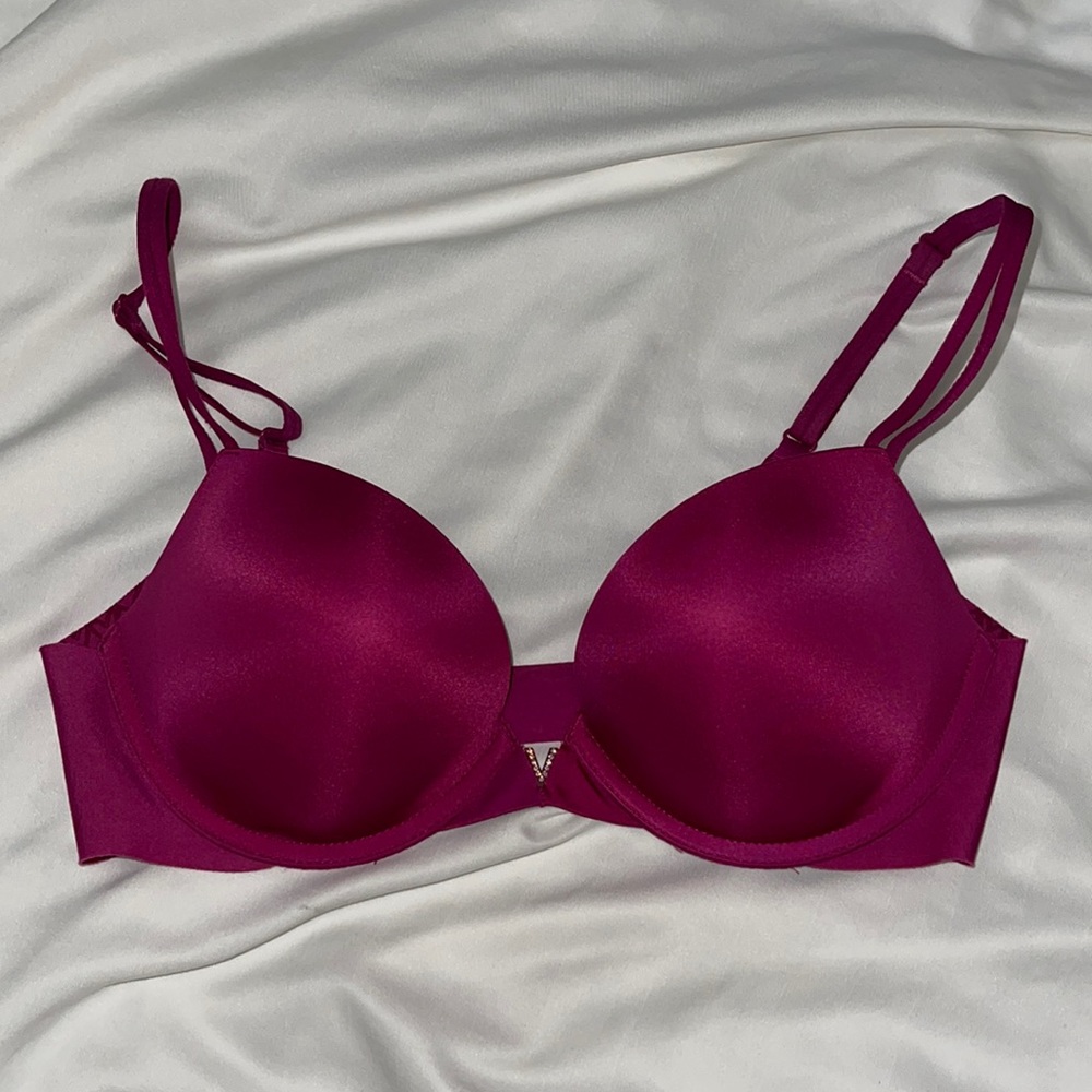 Victoria’s Secret push up bra 🪽